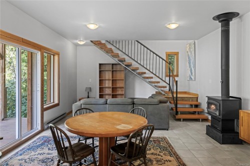 2185 Widgeon Rd, Qualicum Beach, BC 