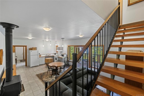2185 Widgeon Rd, Qualicum Beach, BC 