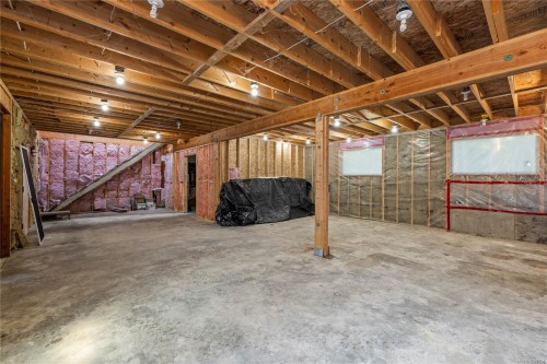 2185 Widgeon Rd, Qualicum Beach, BC 