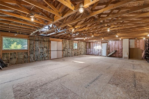 2185 Widgeon Rd, Qualicum Beach, BC 