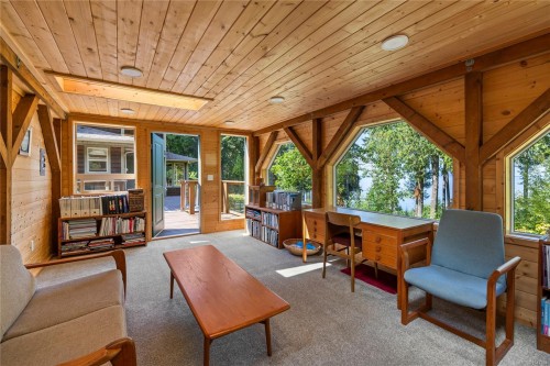 2185 Widgeon Rd, Qualicum Beach, BC 