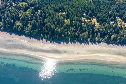 2185 Widgeon Rd, Qualicum Beach, BC 