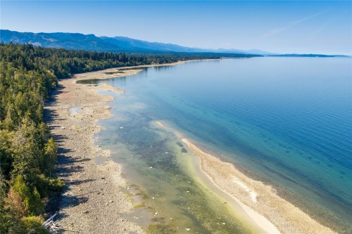 2185 Widgeon Rd, Qualicum Beach, BC 