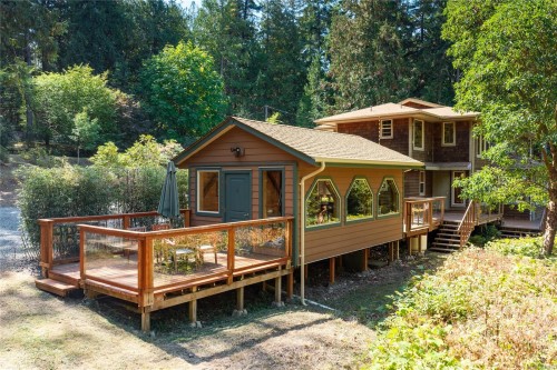 2185 Widgeon Rd, Qualicum Beach, BC 
