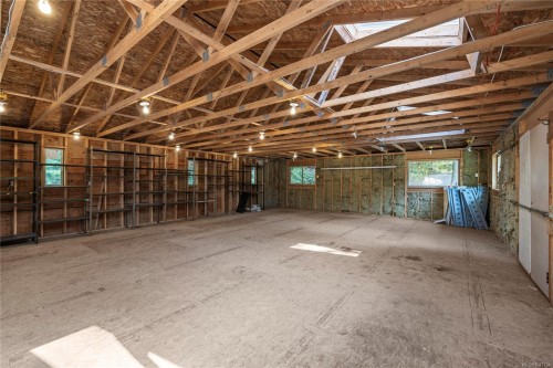 2185 Widgeon Rd, Qualicum Beach, BC 