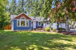 683 Gaetjen St  Parksville, BC V9P 1B3