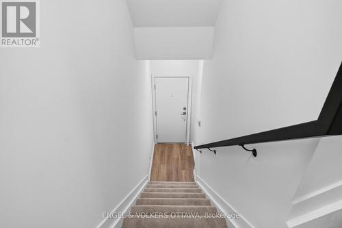 227 STARDUST PRIVATE , Ottawa, Ontario K1T 3W6 2