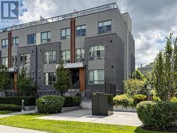 4 - 1238 CAWTHRA ROAD  Mississauga, ON L5G 0B6