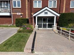 310 - 195 LAKE DRIVEWAY W Ajax (South West), ON L1S 7H7