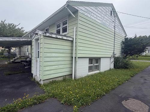 6 Lucien Drive, Dartmouth, NS 