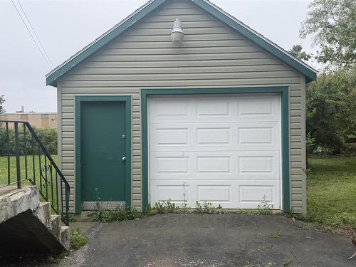 6 Lucien Drive, Dartmouth, NS 