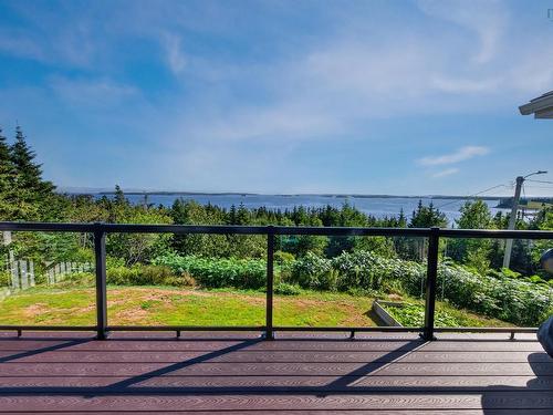 16335 Highway 7, Pleasant Harbour, NS 