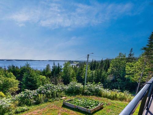 16335 Highway 7, Pleasant Harbour, NS 
