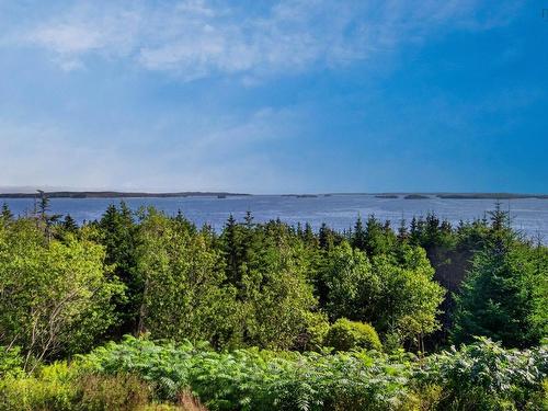 16335 Highway 7, Pleasant Harbour, NS 