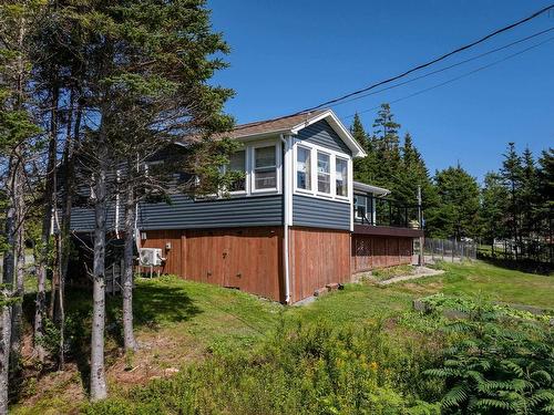 16335 Highway 7, Pleasant Harbour, NS 