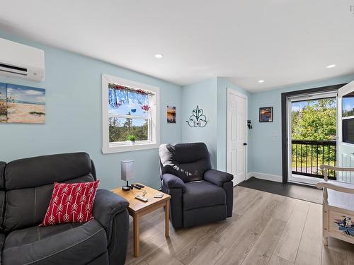 16335 Highway 7, Pleasant Harbour, NS 