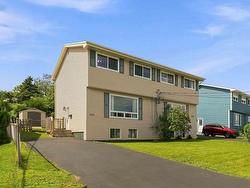 126 Poplar Drive  Cole Harbour, NS B2W 2K6