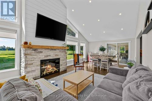 1067 Stewart Line, Cavan Monaghan (Cavan-Monaghan), ON 