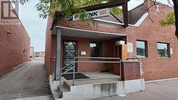 27 - 175 TORYORK DRIVE  Toronto, ON M9L 2Y7