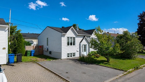 220 Rue Louis-Philippe-Roy  Québec (Beauport), QC G1B 1K6