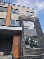 3 - 650 ATWATER AVENUE  Mississauga, ON L5G 0B6