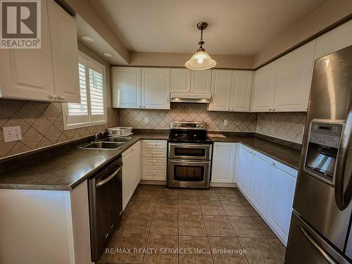 41 SANDYSHORES DRIVE , Brampton, Ontario L6R 2H2 3