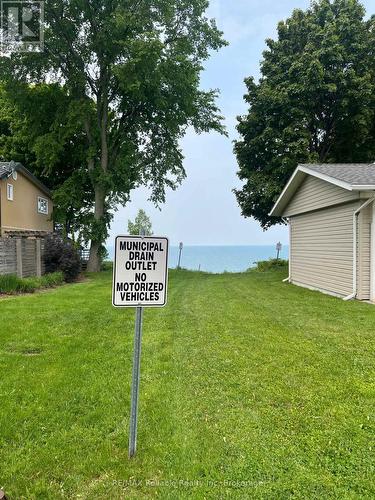 Beach access - 77543 Melena Drive, Central Huron (Goderich), ON 