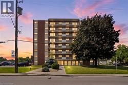 8 WOODMAN Drive S Unit# 208 Hamilton, ON L8K 4C9