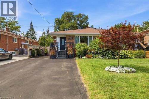 2407 BARCLAY Road  Burlington, ON L7R 2B7