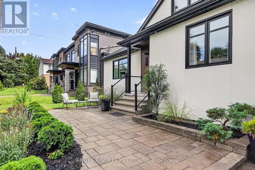390 Princeton Avenue, Ottawa, ON 
