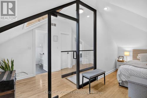 390 Princeton Avenue, Ottawa, ON 
