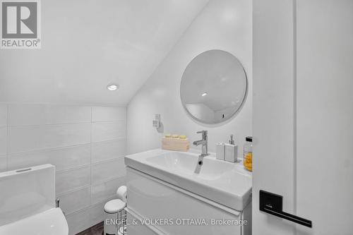 390 Princeton Avenue, Ottawa, ON 