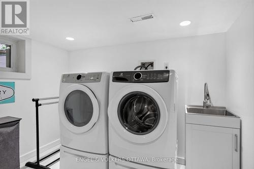 390 Princeton Avenue, Ottawa, ON 