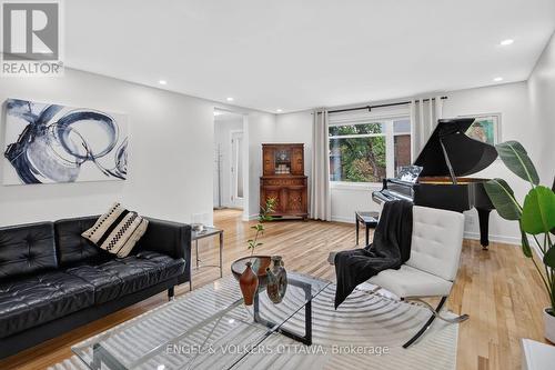 390 Princeton Avenue, Ottawa, ON 