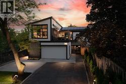36 LAKEVIEW Drive  Stoney Creek, ON L8E 4X2