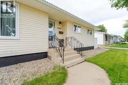 1048 11th AVENUE NW Moose Jaw, SK S6H 4L5