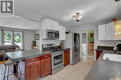 520 3Rd Avenue E, Assiniboia, SK 