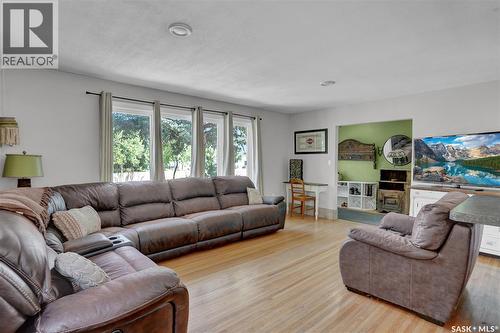 520 3Rd Avenue E, Assiniboia, SK 