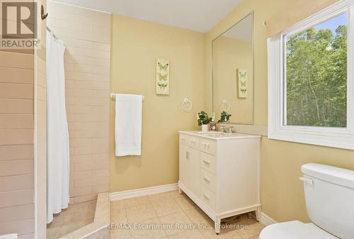 16 Hiawatha Road, Tiny, ON 