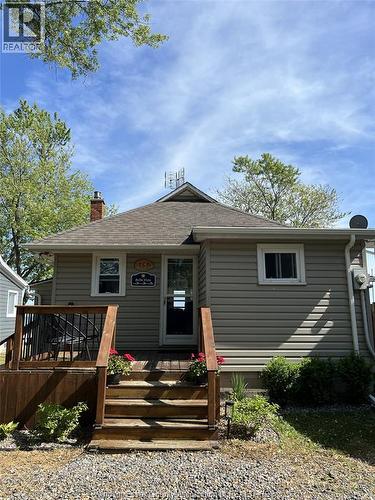 767 Cedar Island LANE , Kingsville, Ontario N9Y 3W9 1