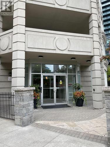 407 - 20 COLLIER STREET , Toronto, Ontario M4W 3Y4 2