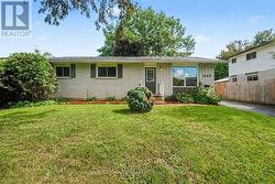 1369 DUFORD DRIVE Ottawa, ON K1E 1E3