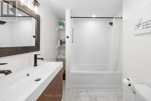 Renovated Primary Ensuite - 4228 O'Neil Road, Ottawa, ON 