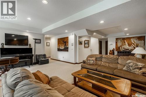 811 Braeside View, Saskatoon, SK 
