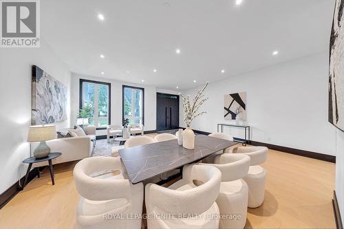 15 Deblyn Drive E, Toronto, ON 