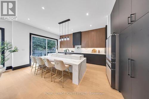 15 Deblyn Drive E, Toronto, ON 