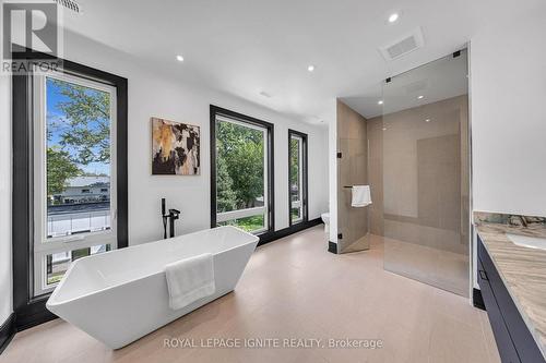 15 Deblyn Drive E, Toronto, ON 