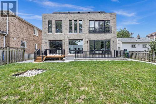 15 Deblyn Drive E, Toronto, ON 