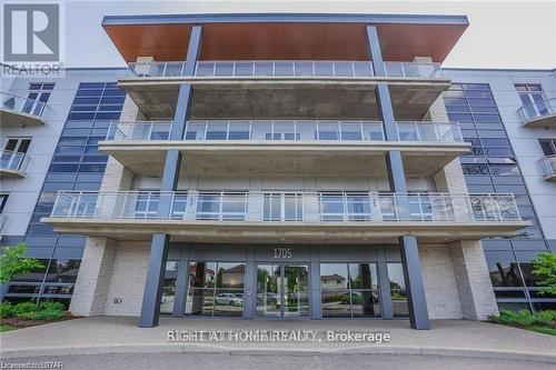 400 - 1705 FIDDLEHEAD PLACE , London North (North R), Ontario N6G 0S1 3