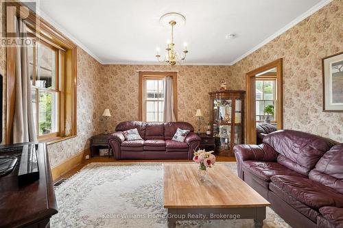 339 Garafraxa Street E, Centre Wellington (Fergus), ON 